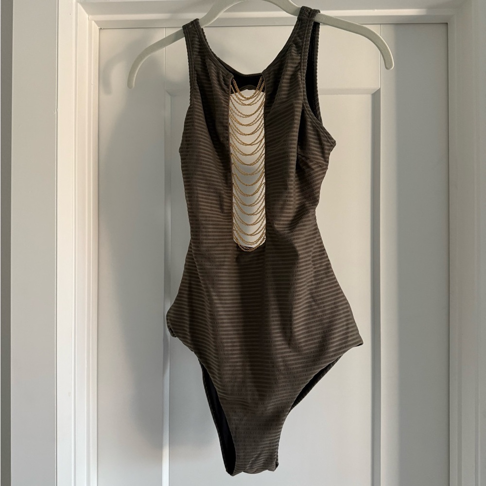 OndadeMar Textured Green Swimsuit with Gold Chain Accent